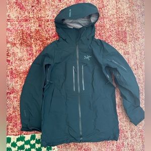 Arc’teryx Rush goretex jacket women’s
